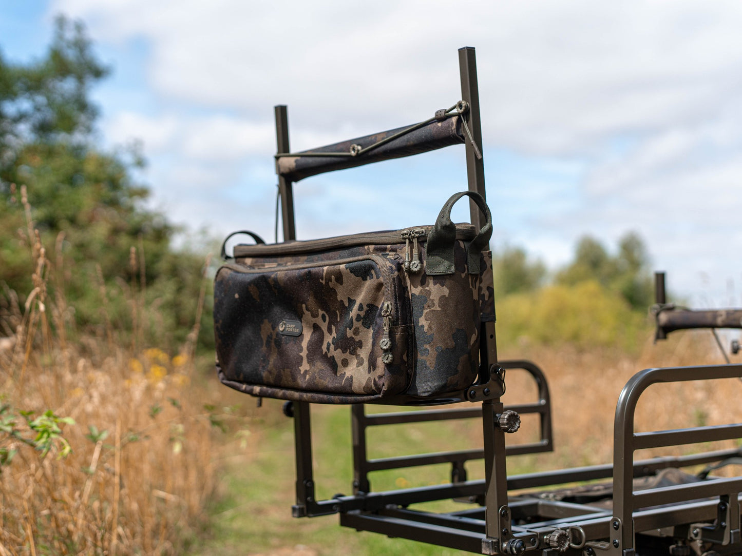 Small Front Barrow Bag Dark Kamo